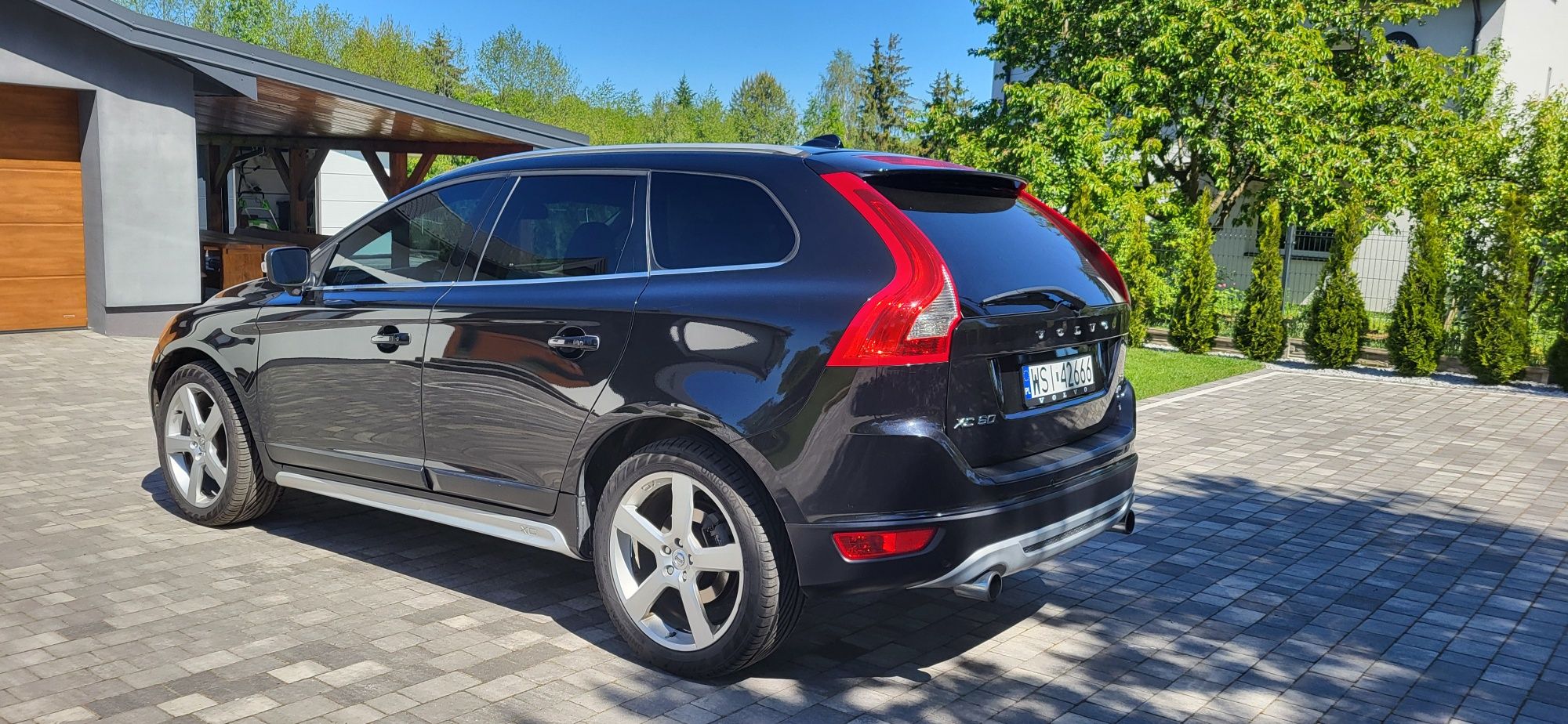 Volvo xc60 R-DESIGN 3.0T 4x4 gaz DVD Navi ful opcja