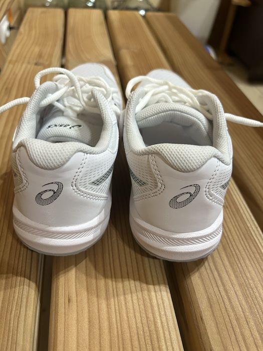 Тенісні кросівки ASICS
