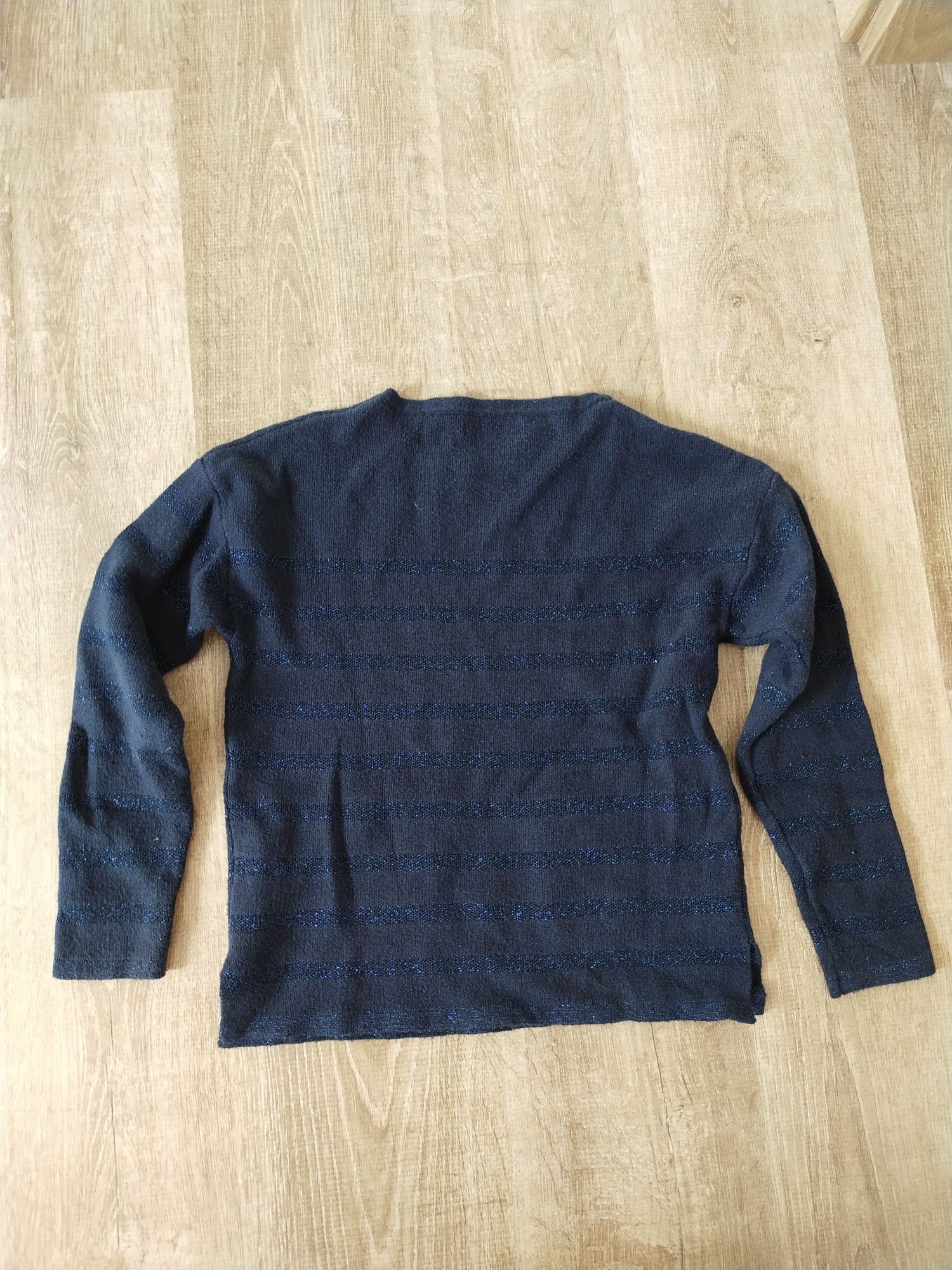 Granatowy sweter rozm. 116