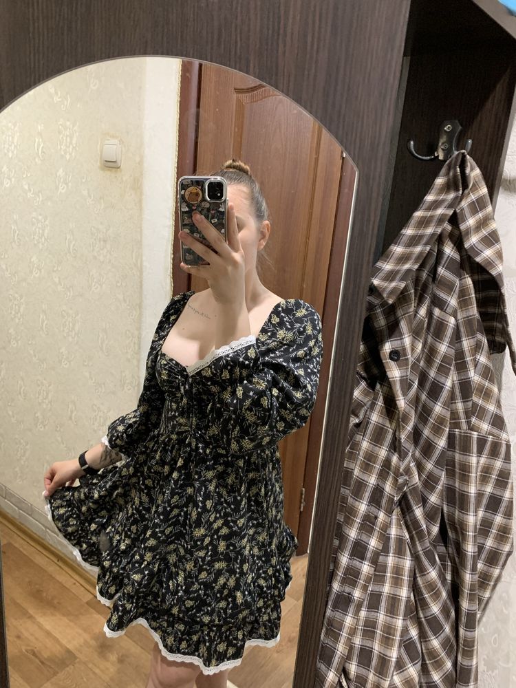 Сукня з рюшами нова