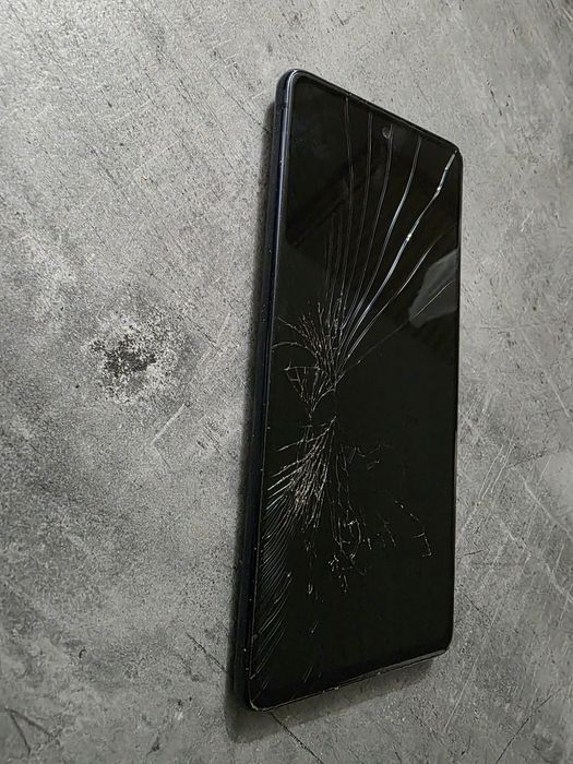 Samsung Galaxy S20 FE 5G/128GB – pęknięty wyświetlacz – sprawny, OKAZJ