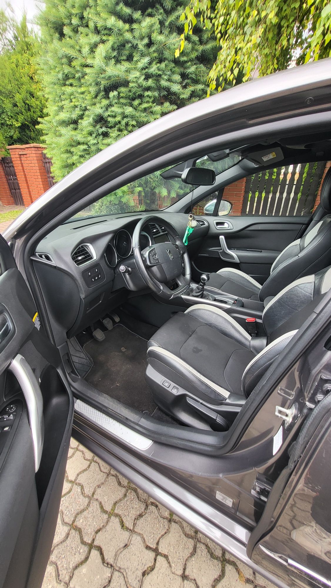 Citroen DS4 2015 1.2 Pure tech