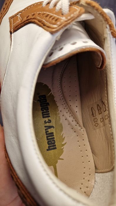 Продам жіночі броги