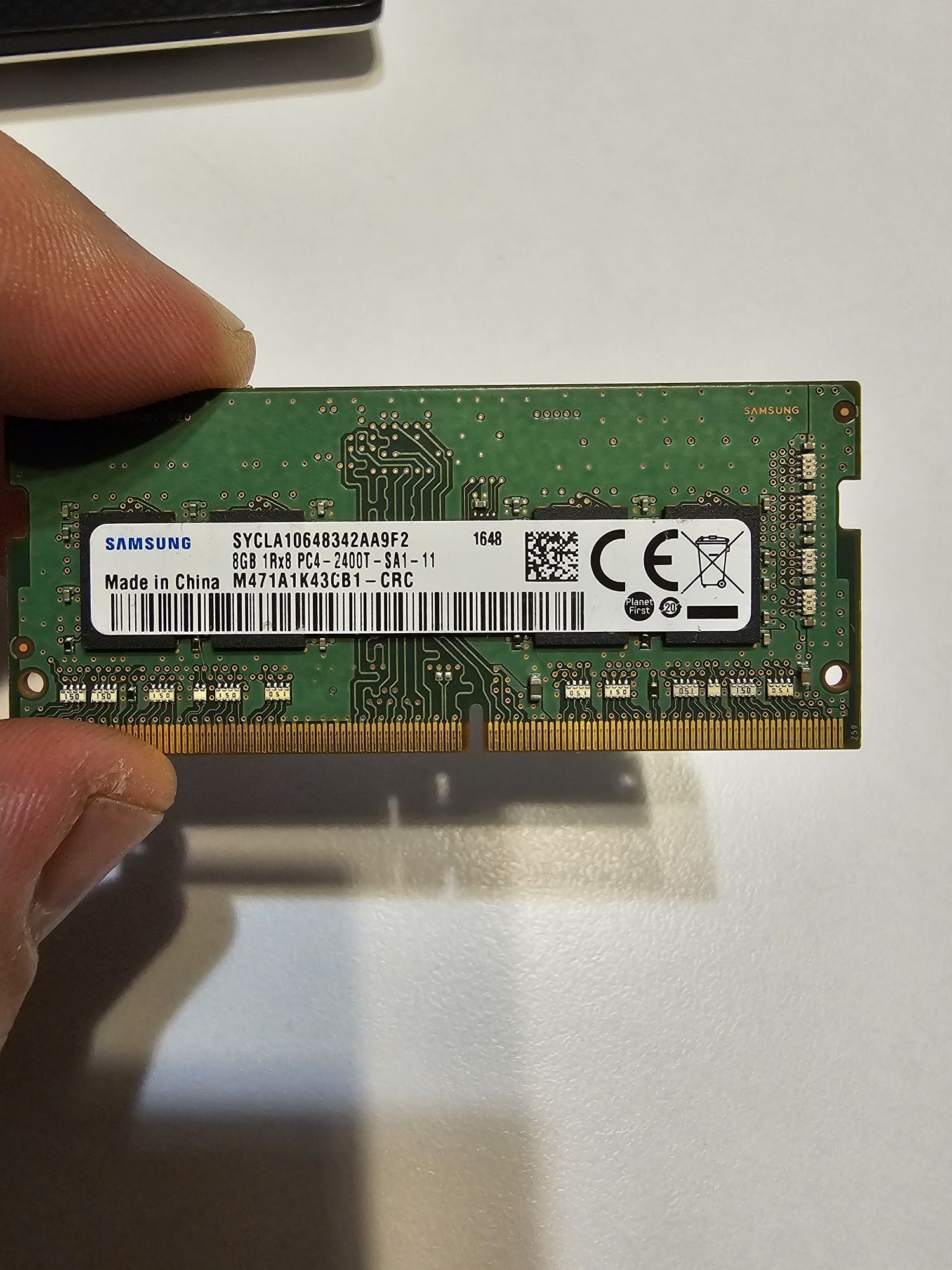 Память для ноутбука ddr4 2400 8gb*2 планки