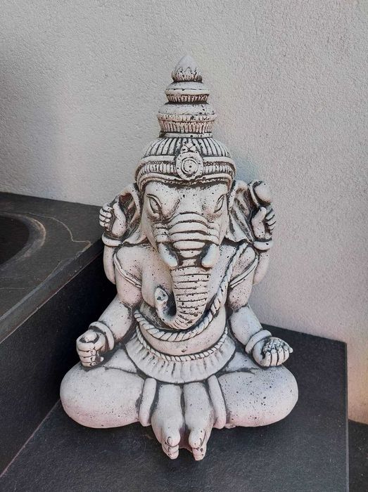 ganesha pequeno sentado