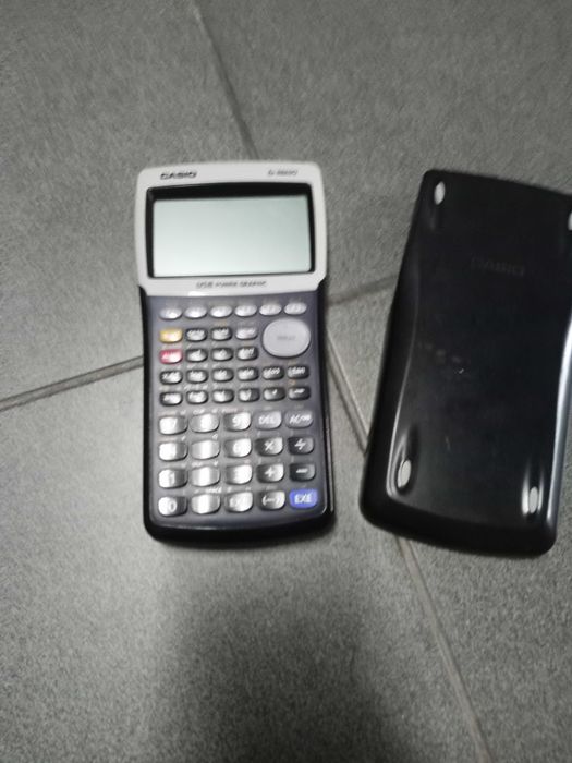 Maquina de Calcular Gráfica CASIO Fx 9860G - USB -DWER