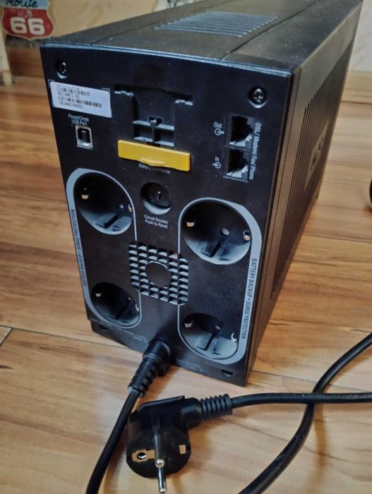 Безперебійник APC BX1100CI-RS 660Вт