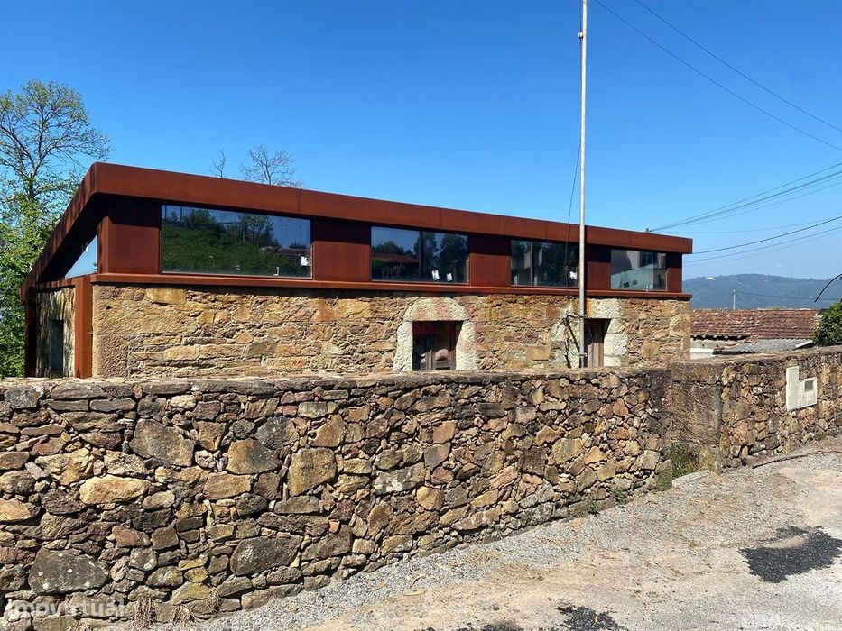 Quintinha para restauro com 2 Hectares em Guimarei, Santo Tirso