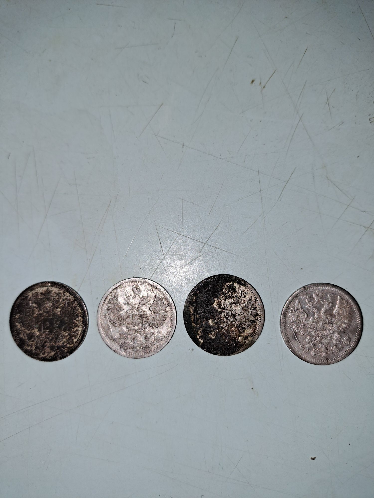 Продам монеты царские серебро