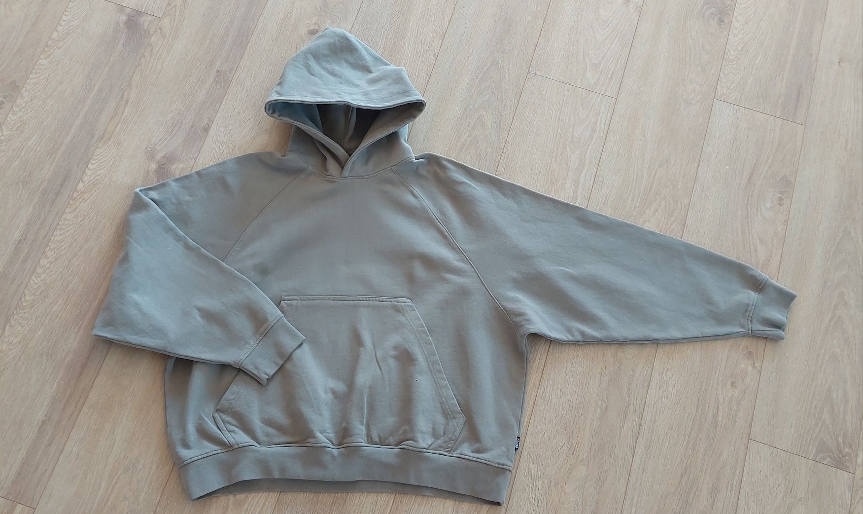 Cropp r.M oversize beżowa/khaki bluza kaptur / kangur / kieszeń