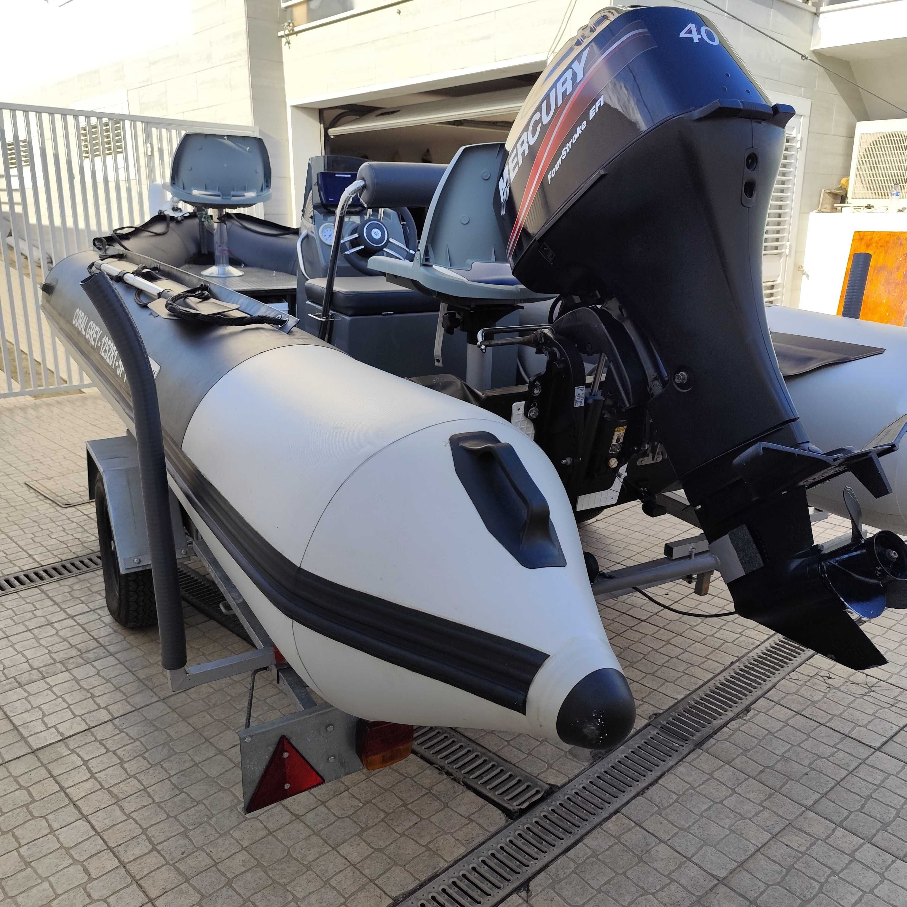 Pneumático Ozeam 5m c/ Mercury 40 hp injeção 4 tempos