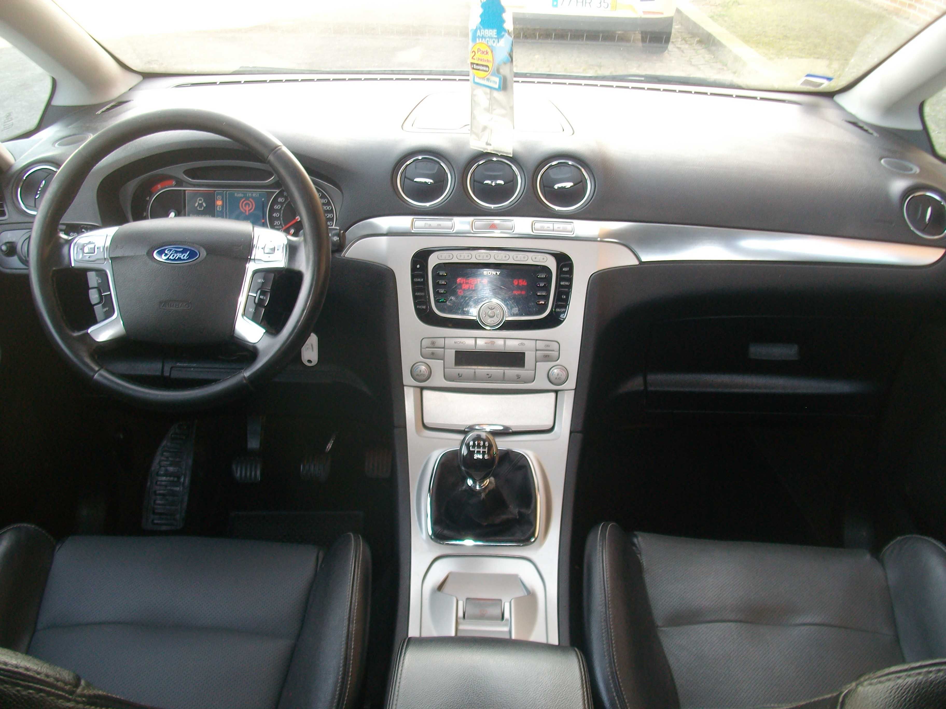 Ford S-Max 1.8 TDCi Titanium 7L de 2010 Impecável