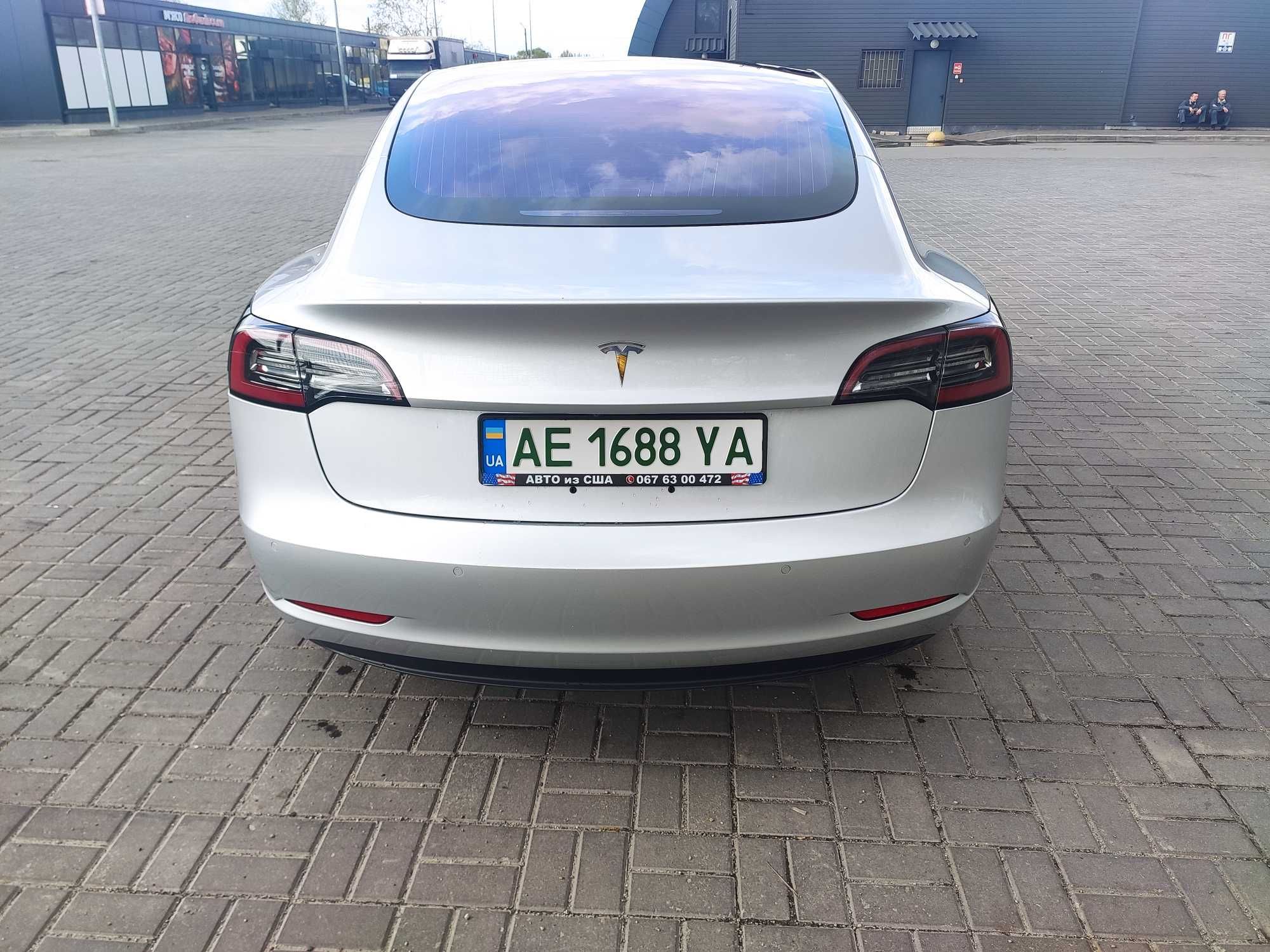 Tesla Model 3 Long Range