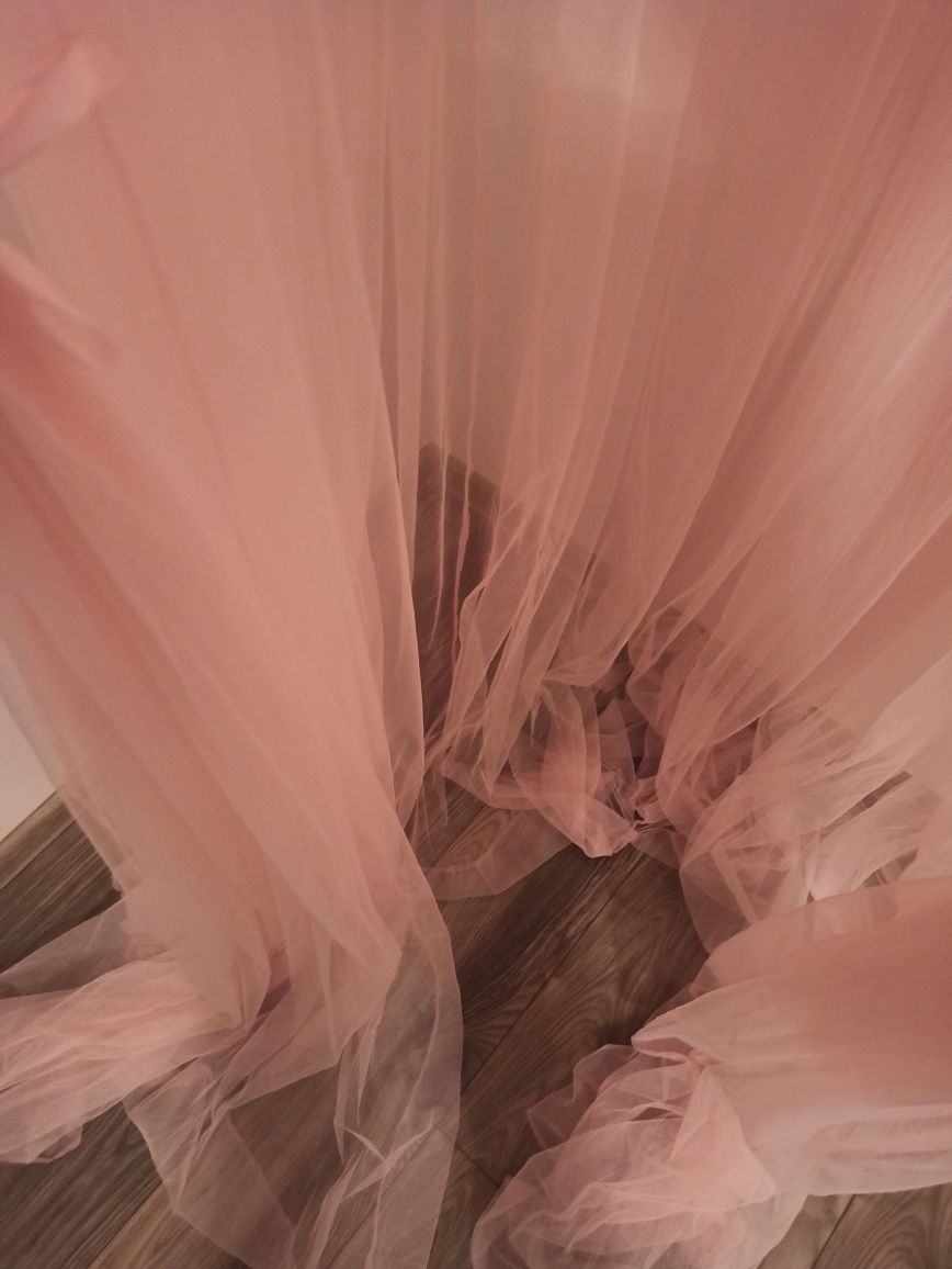 Baldahim nad łóżeczko dla dziewczynki kolor różowy