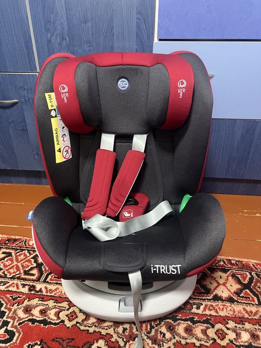 Дитяче автокрісло