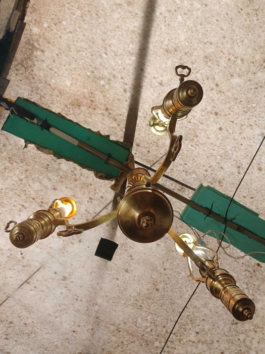 Candeeiro antigo de 3 lampadas
