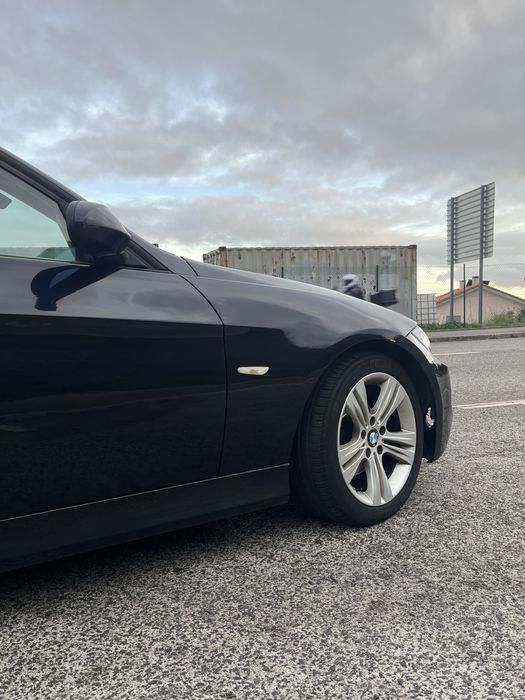 Vendo BMW E90 320d