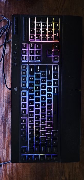 Teclado Corsair K55 RGB PRO