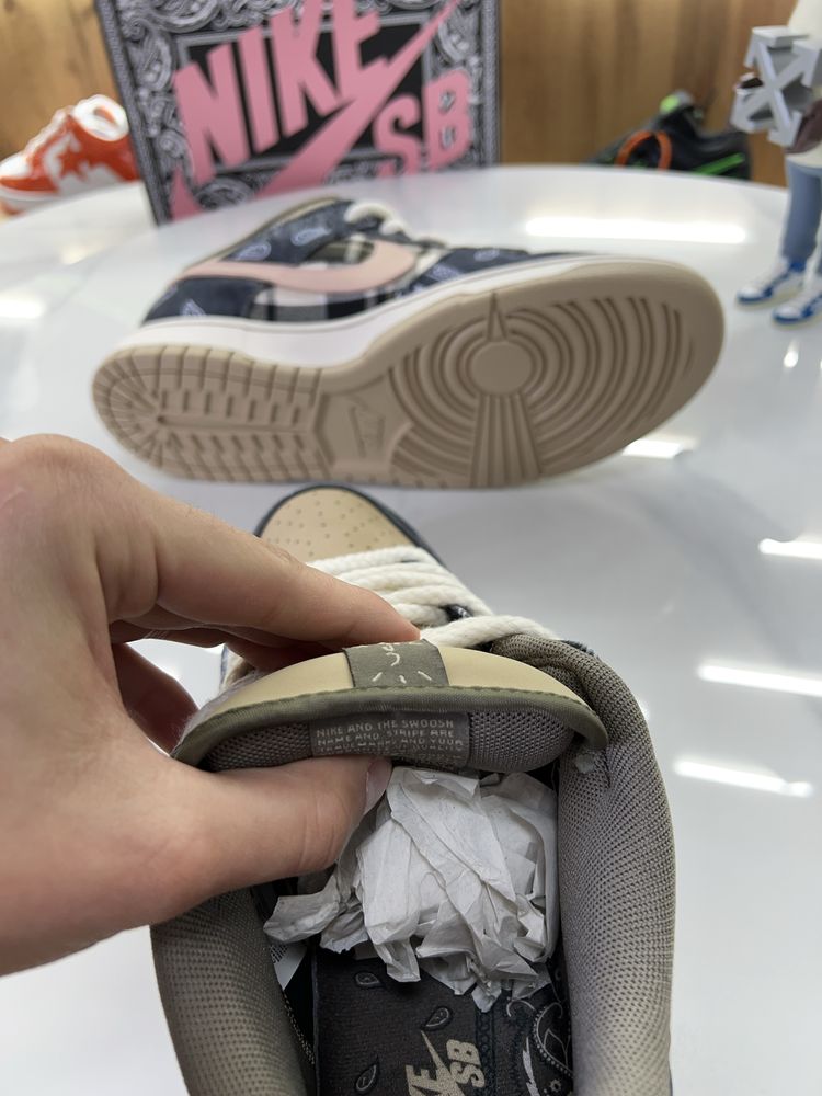Кросівки Sb Dunk Low x Travis Scott Cactus Jack