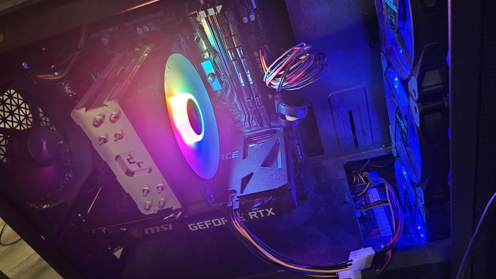 Ігровий комп'ютер або для роботи