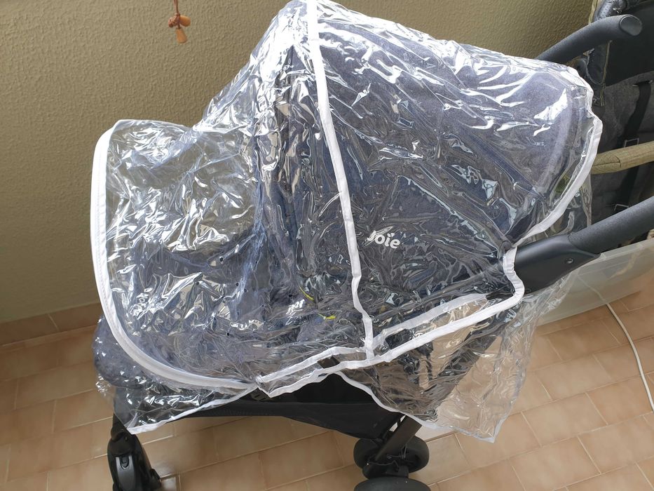 Carrinho de Bengala Joie Brisk Stroller como novo