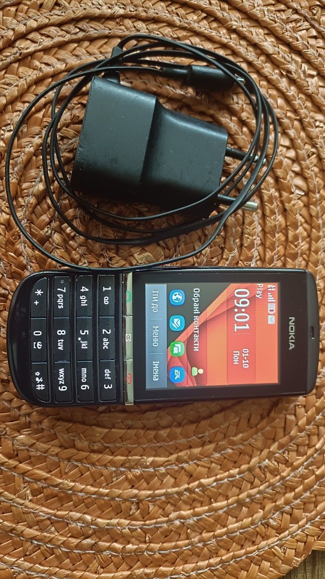 Telefon Nokia 300,Sony K830i