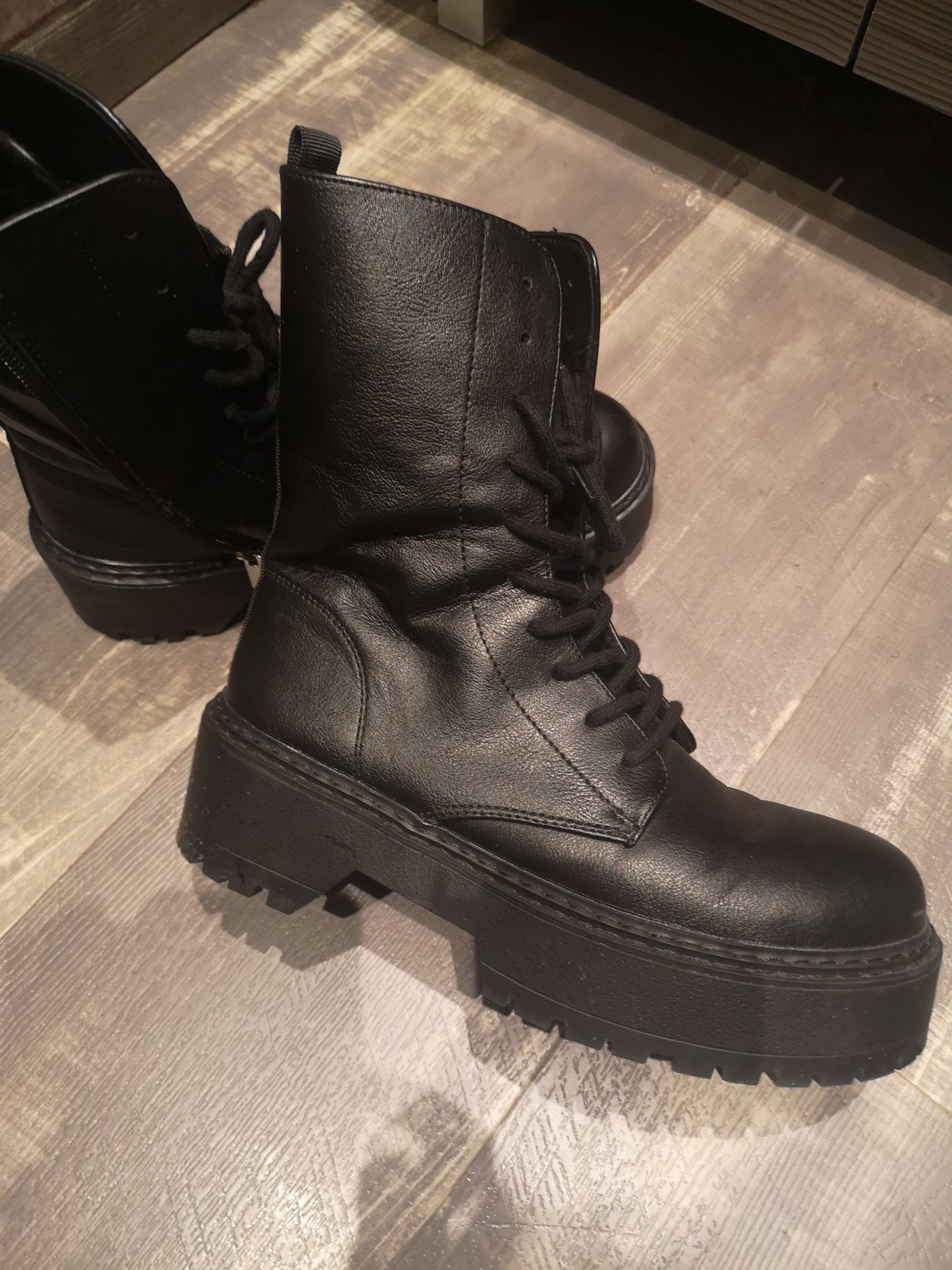 Botas pretas 38 pull & bear