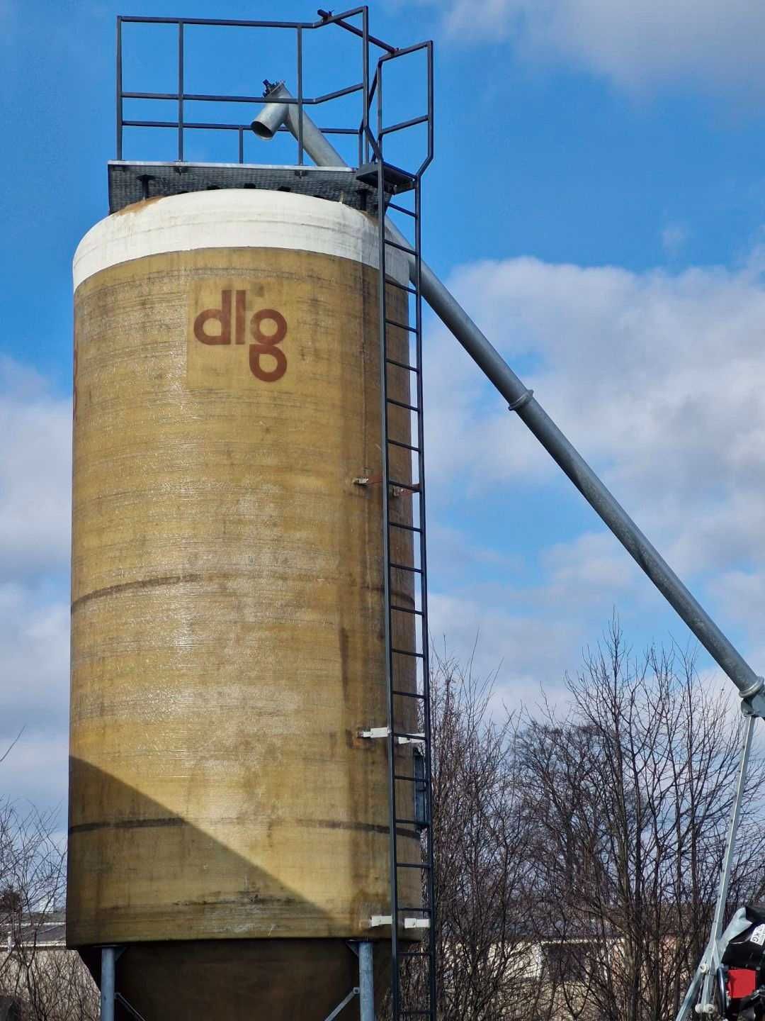 Silos paszowy 26 m3 tj 18 ton z tworzywa