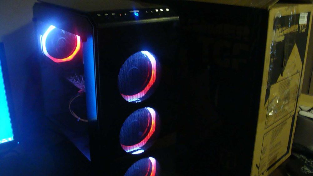 Komputer Stacjonarny Intel i5-7400/RAM 8GB/ Dysk 250 GB /RGB