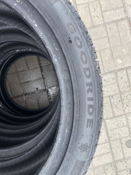 Продам нову резину.