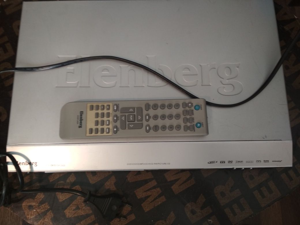 Продам DVD Elenberg DVDP-2420