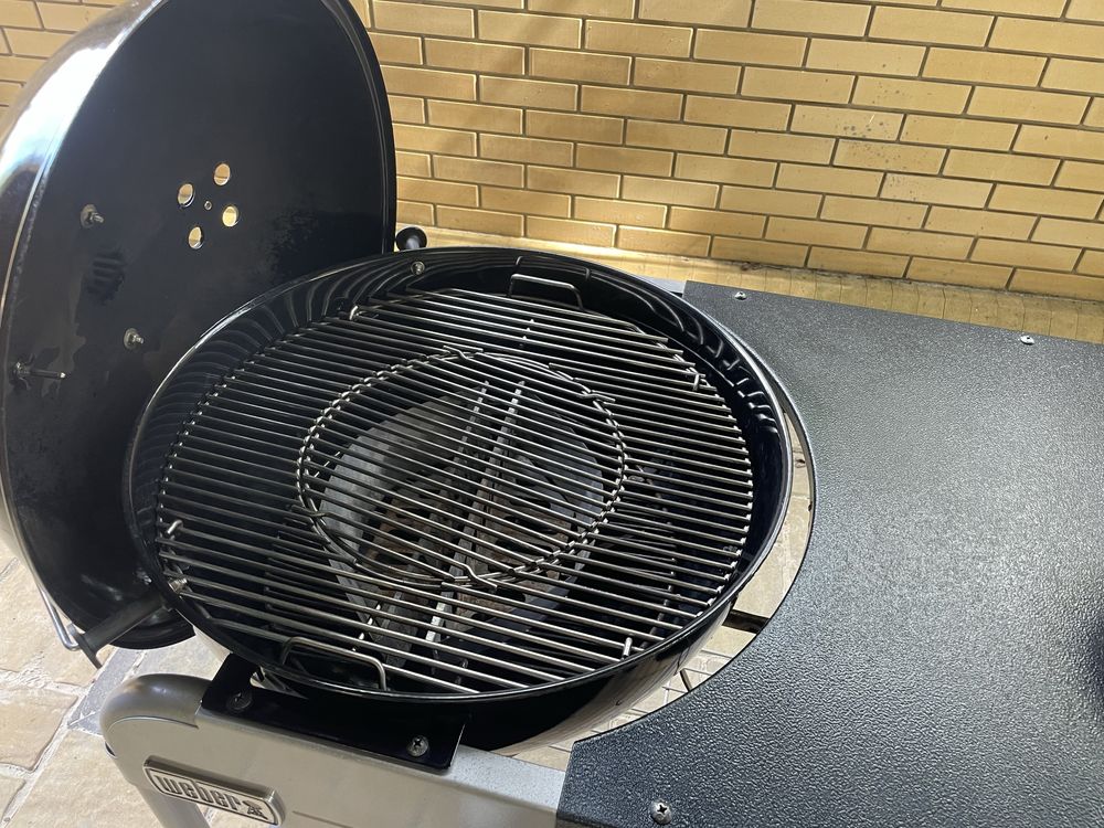 Гриль вугільний Weber Performer Deluxe GBS