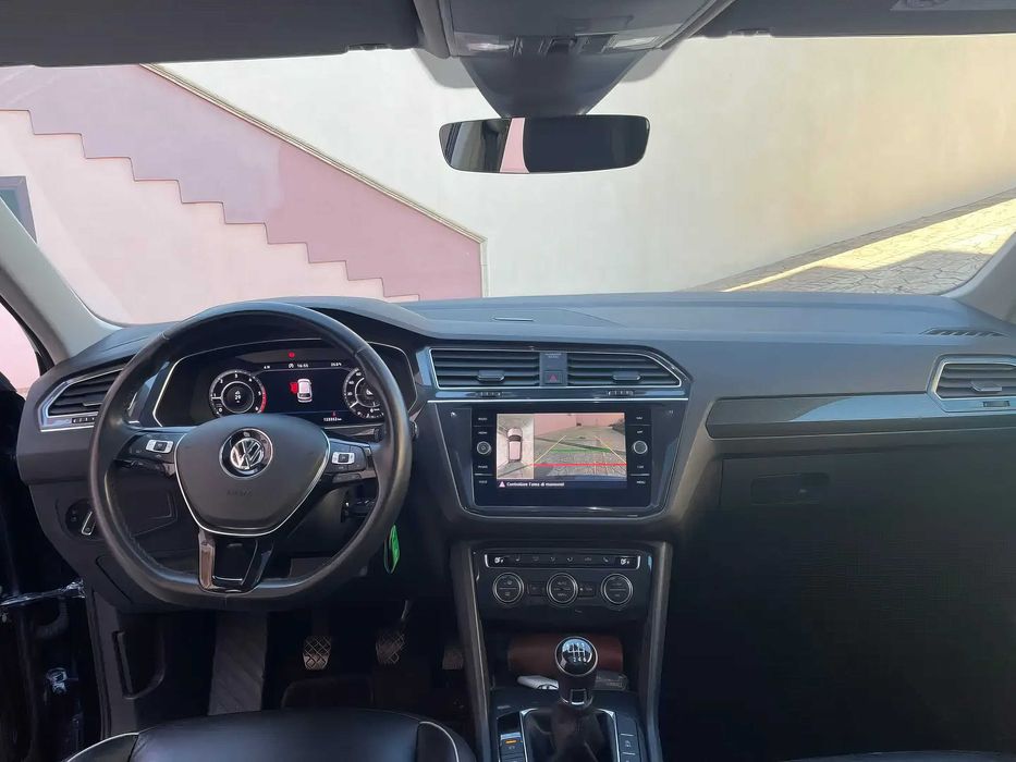 Volkswagen Tiguan      2019