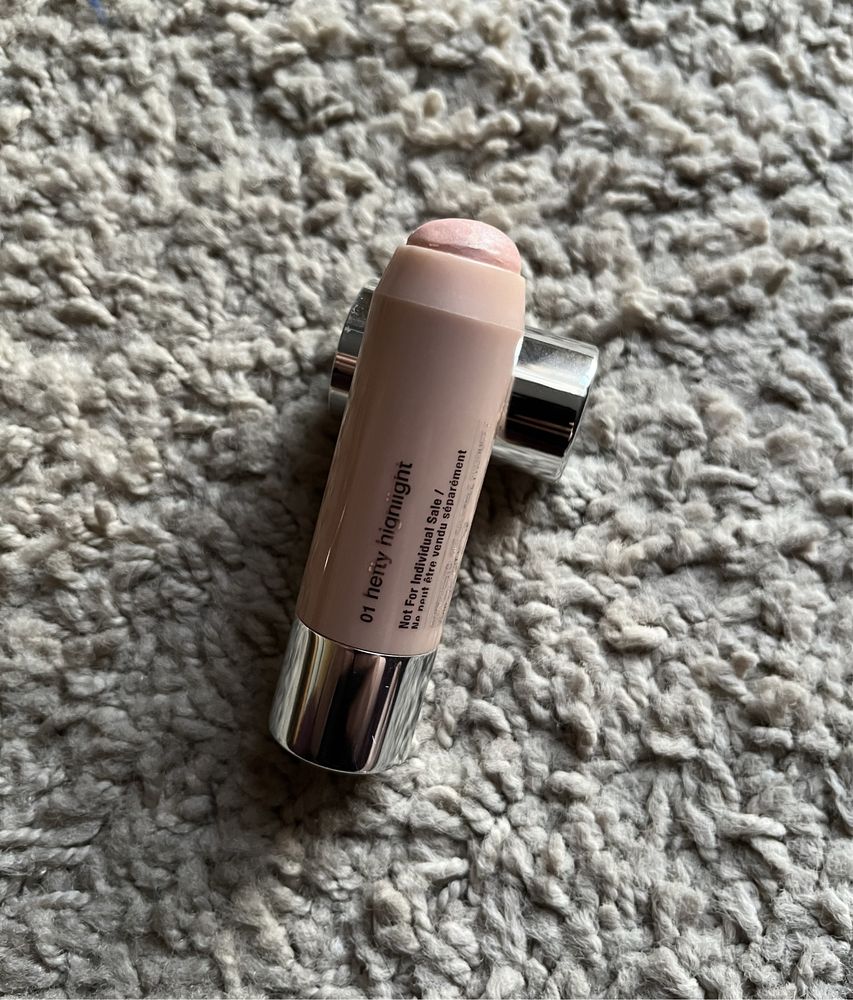 Clinique Chubby Stick 01 Hefty Highlight rozświetlacz w kremie sticku