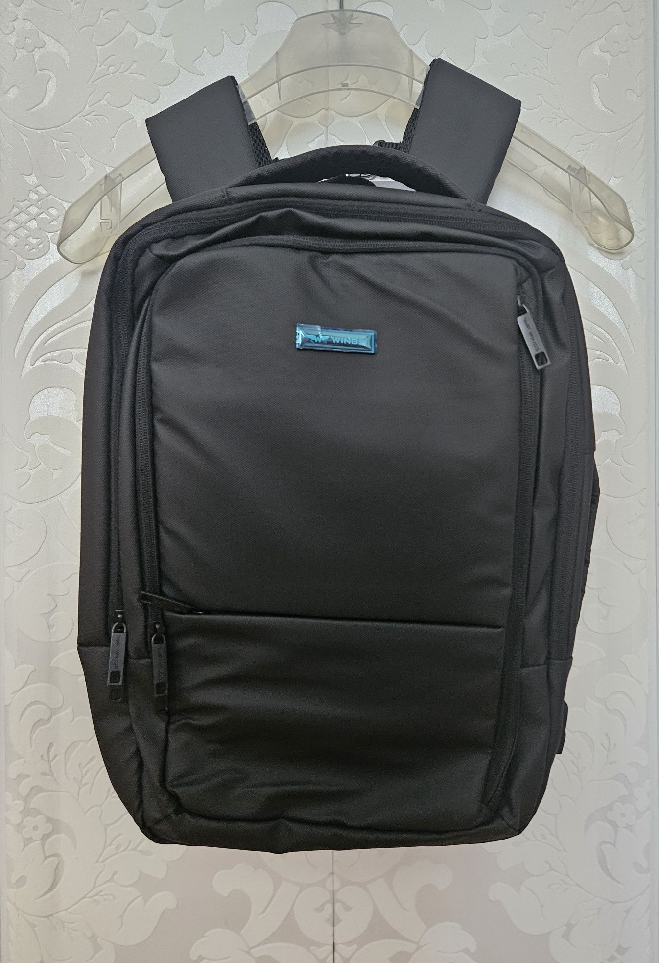Plecak podróżny Wings Vireo, 20 l, czarny