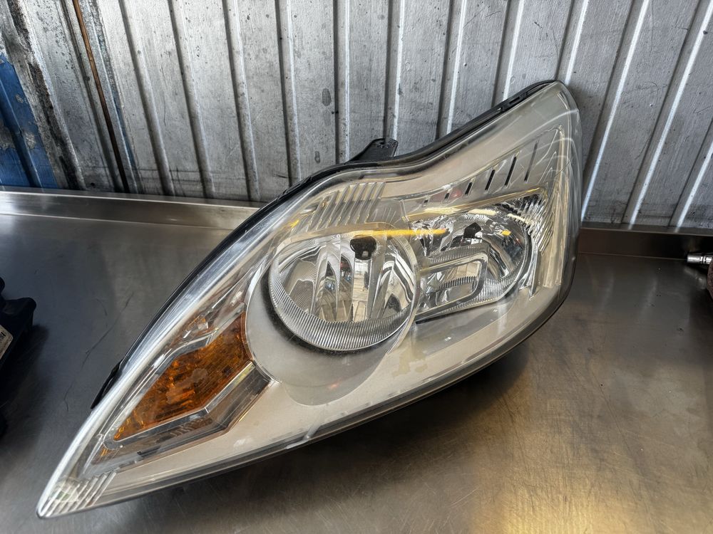 Reflektory Ford Fokus MK2