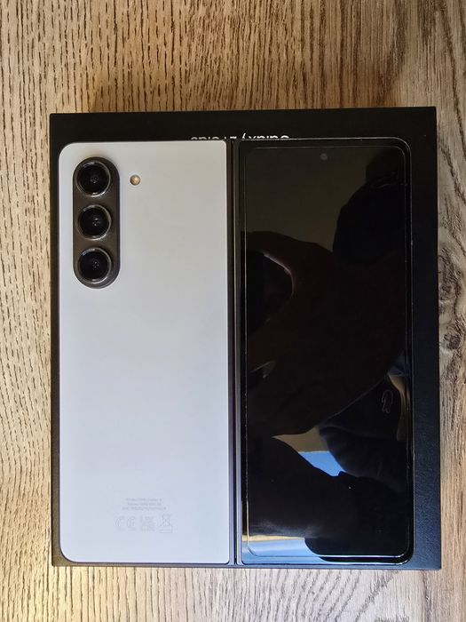 Samsung Galaxy Z Fold 5 – 512 GB – szary – stan bdb