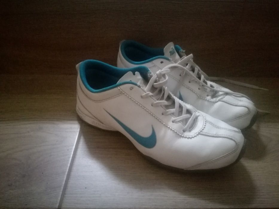 buty sportowe damskie nike 38