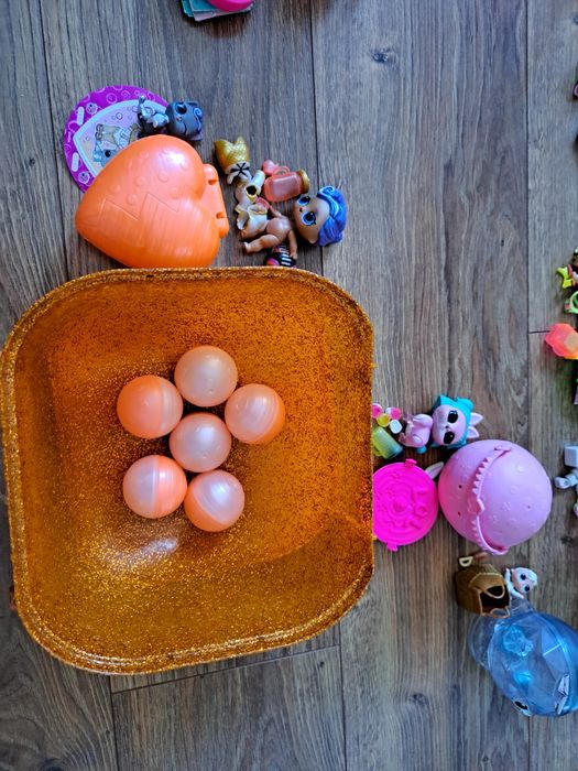 13 zestawów laleczek LOL