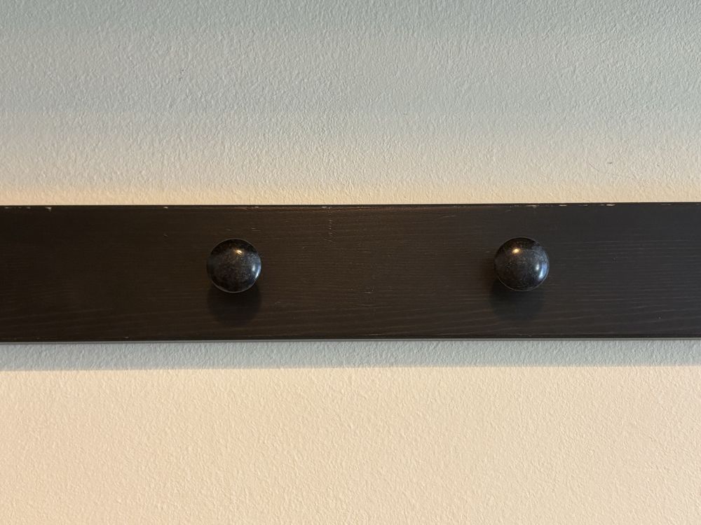 Wieszak Ikea Hemnes kolor czarny