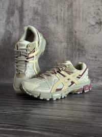 Asics Gel Kahana 8 Beige Red