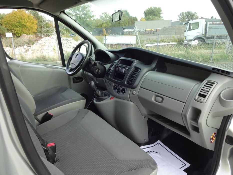 Opel Vivaro # 9 Osobowy # Lift # Nawiewy