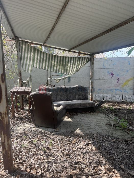 Продам ветхий домик с участком 13 соток в с.Любимовка, Приднепровск