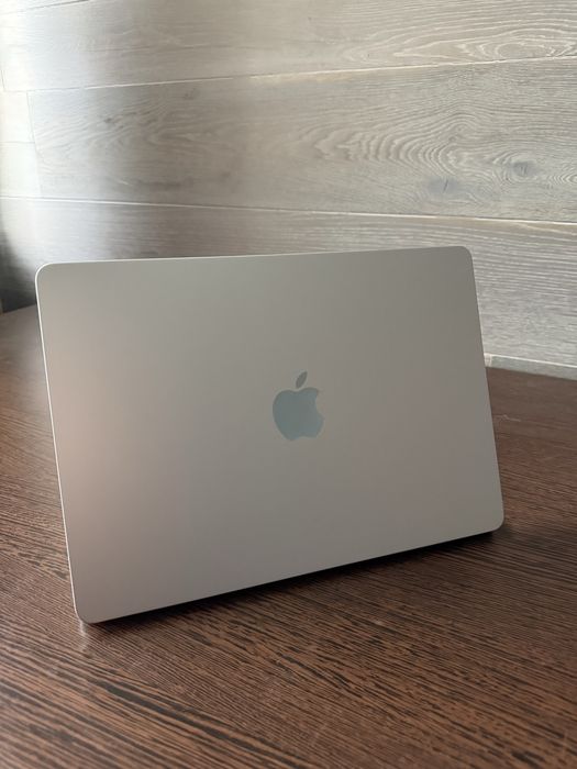 Офіційний MacBook Air M4 13”, 16/256GB, Silver (MW0W3UA/A), Київ