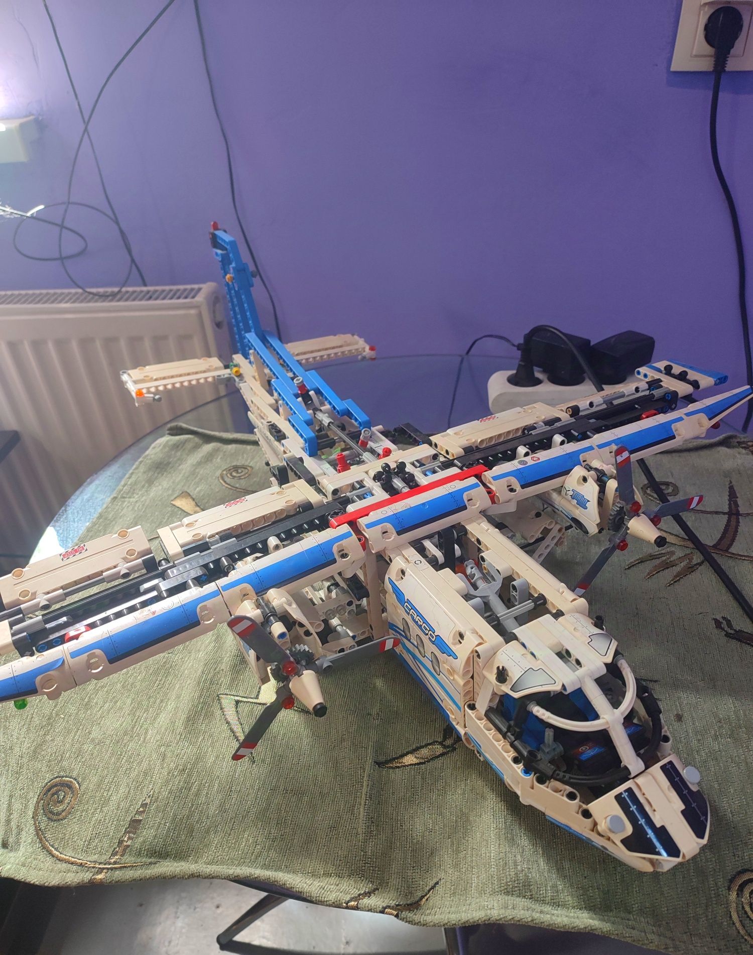 Продам НЕДОРОГО LEGO Technic 42025 і  8 кг конструктору