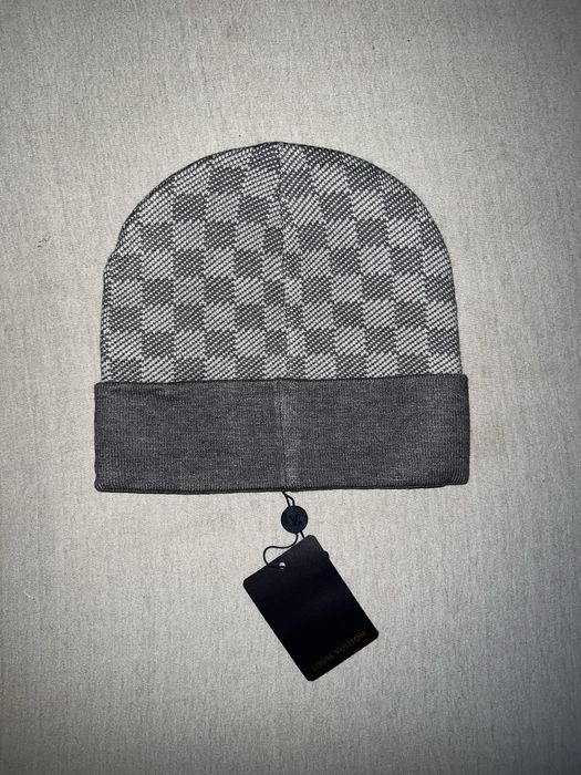 Louis Vuitton Neo Petit Damier Beanie Cinzento