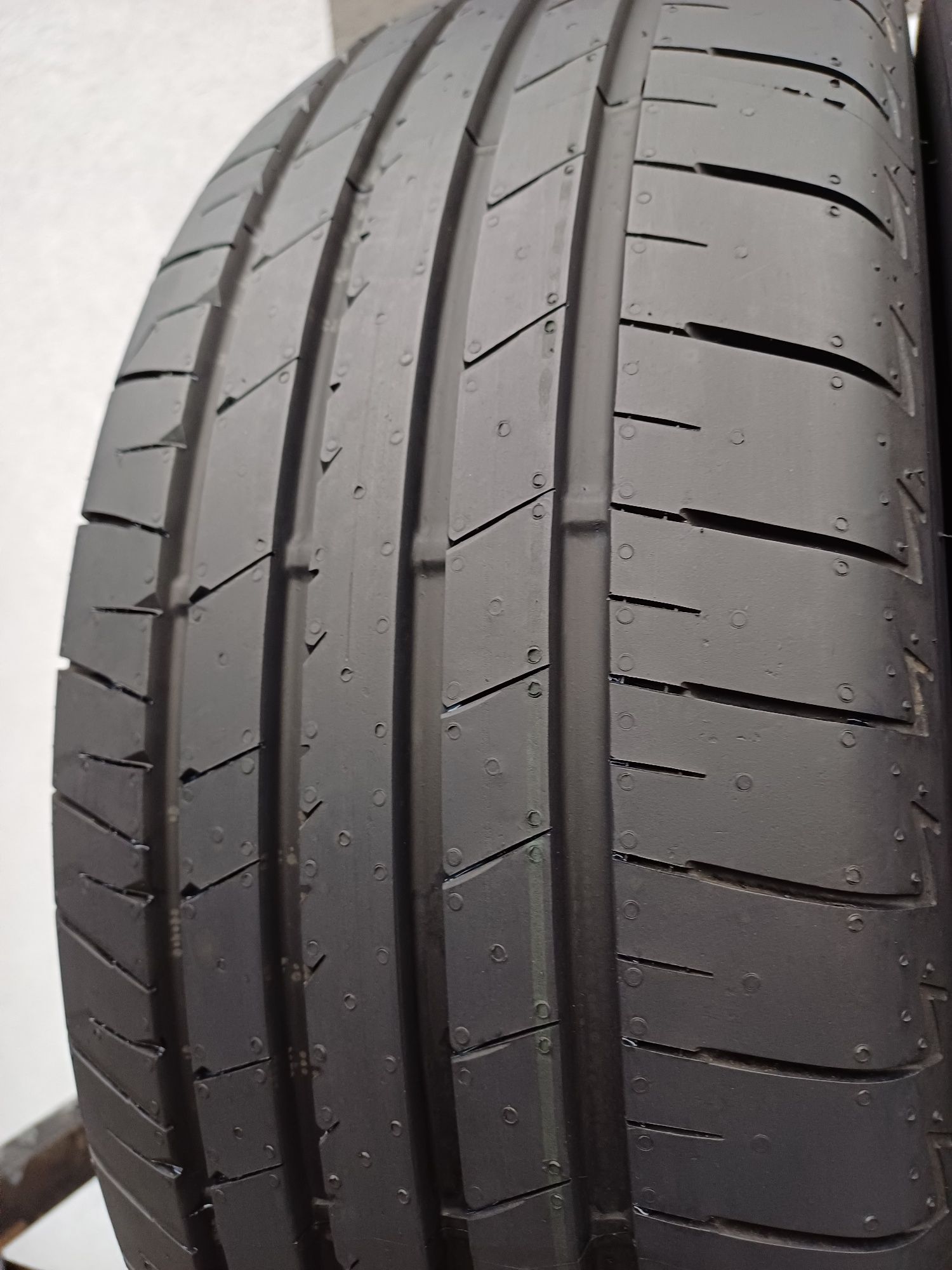 215/55/18 Sprzedam parę nowych opon letnich Bridgestone