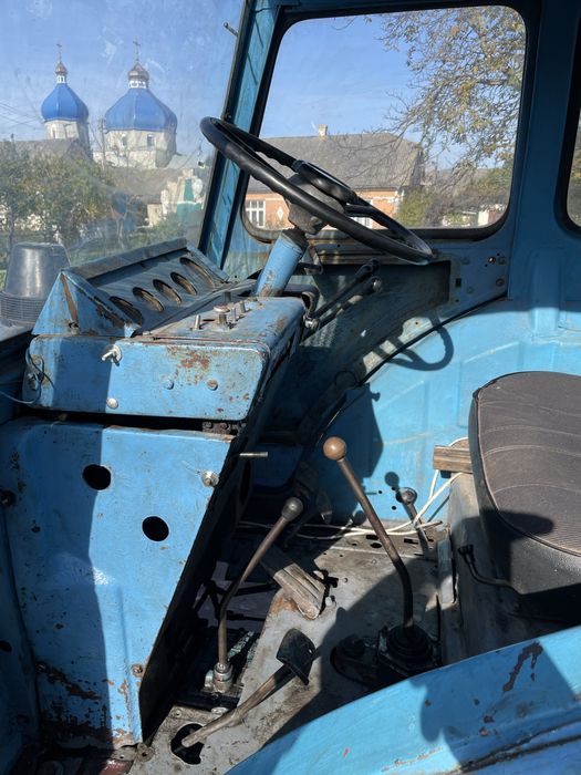 Трактор  МТЗ  80