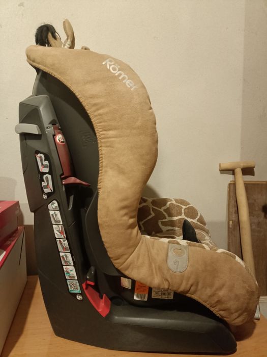 Foteliki samochodowy Romer bezwypadkowy 9-18 kg