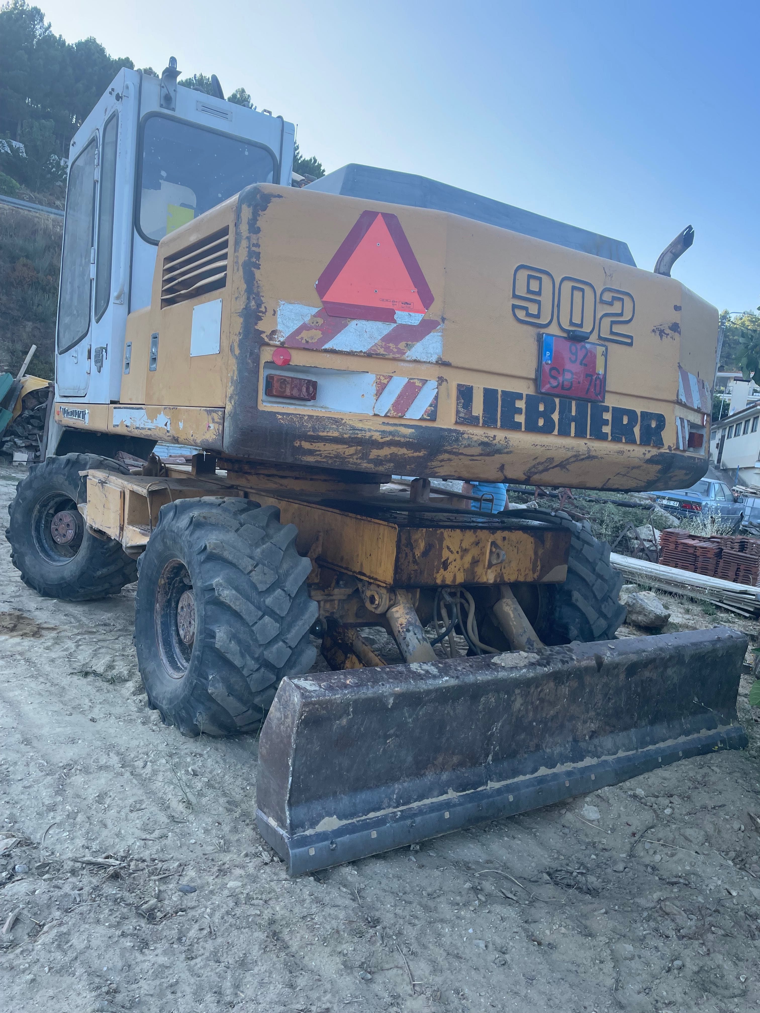 Giratoria de rodas LIEBHERR 902